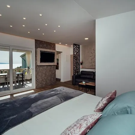 Tina Apartment *