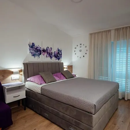Tina Apartment Brela