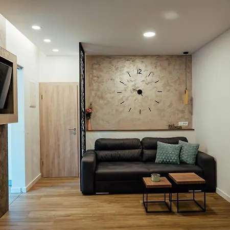 Tina Apartment Brela