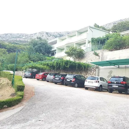 Apartament Tina Brela